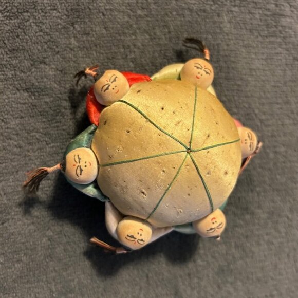 Vintage Chinese Silk Pin Cushion, 6 Children - Picture 8 of 9